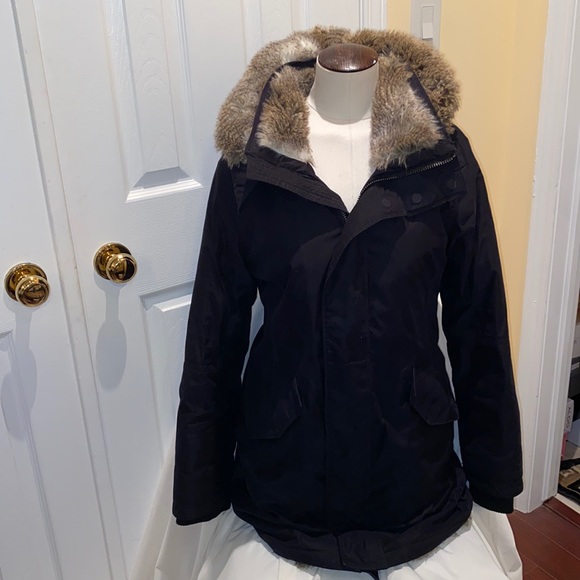 LIKE NEW BLACK FUR LINED BABATON PARKA - Picture 1 of 9